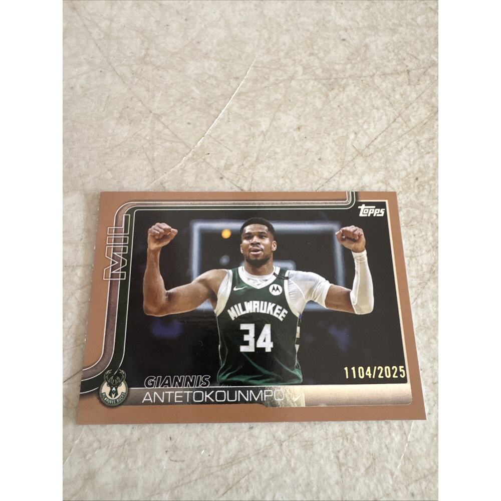 2025-26 Topps - Giannis Antetokounmpo #54 Gold /2025